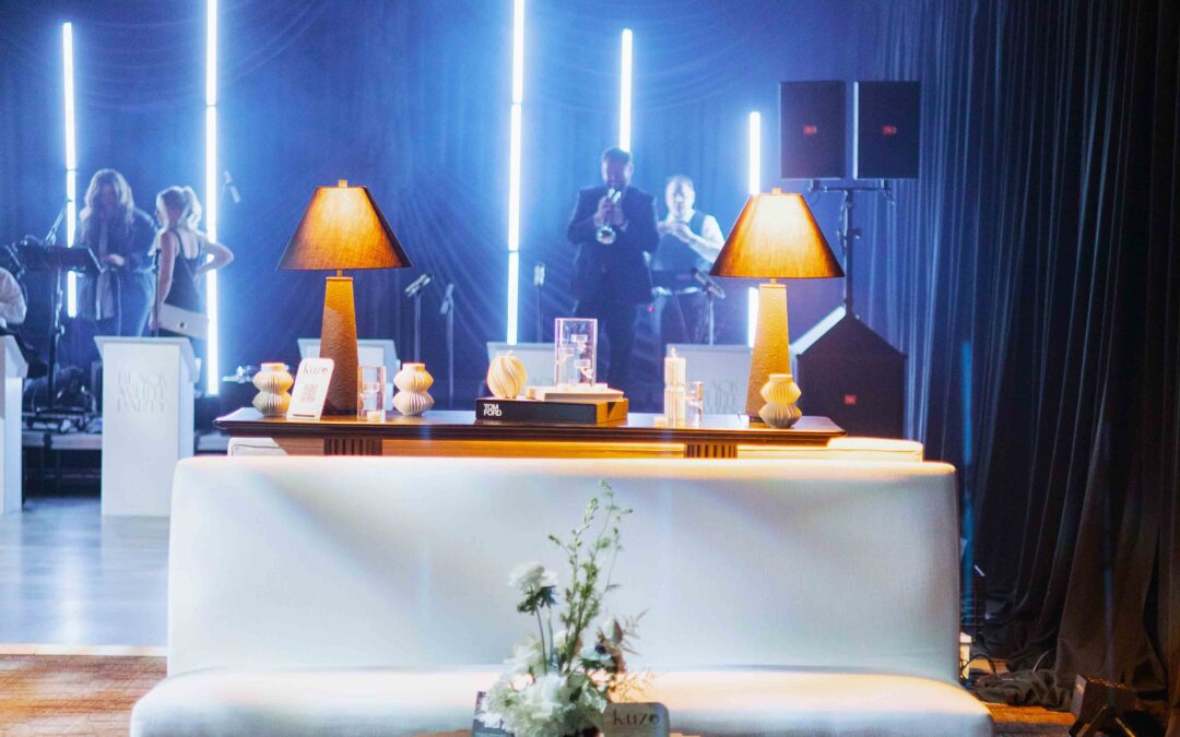 Modern Luxury Wedding in Union Trust, Philadelphia